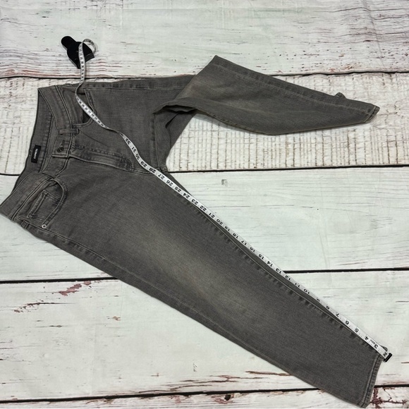 EXPRESS TAPERED ANKLE HIGH RISE women’s JEANS in grey size 4R Mom Jeans EUC - Picture 7 of 14